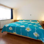 Ava Apartment
