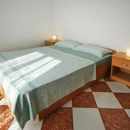 Ava Apartman